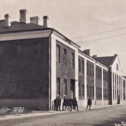  Uus  kasarmu ehk Maneezi kasarmu 1920.ndatel